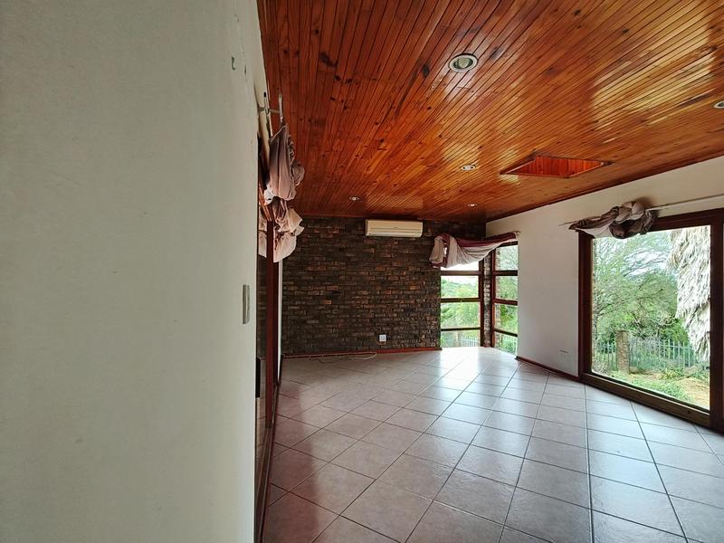 5 Bedroom Property for Sale in Oatlands North Eastern Cape